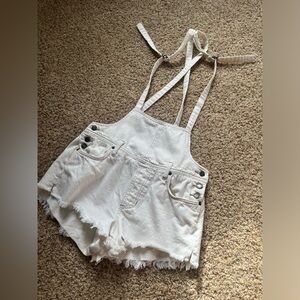Free People bib overall shorts. Size 27. Like new.